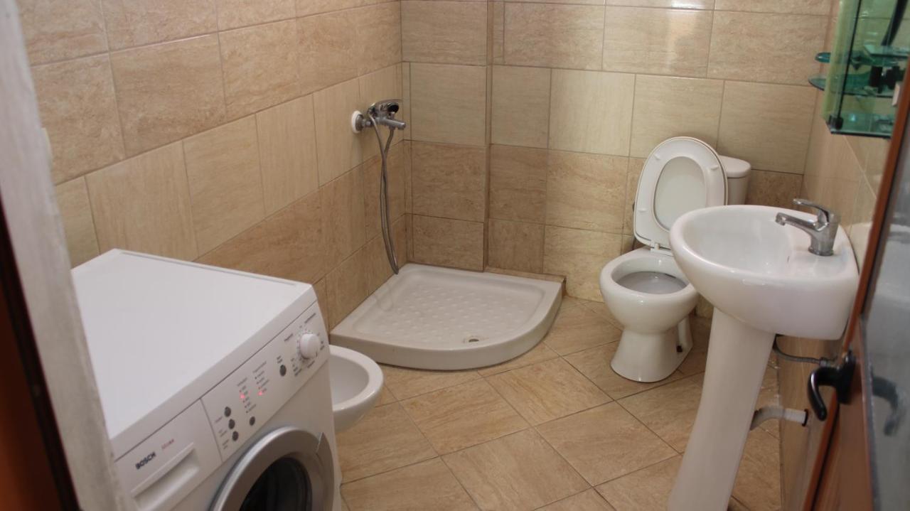 Bledi'S Comfy Apartment In New Blvd / Free Parking Tirana Buitenkant foto